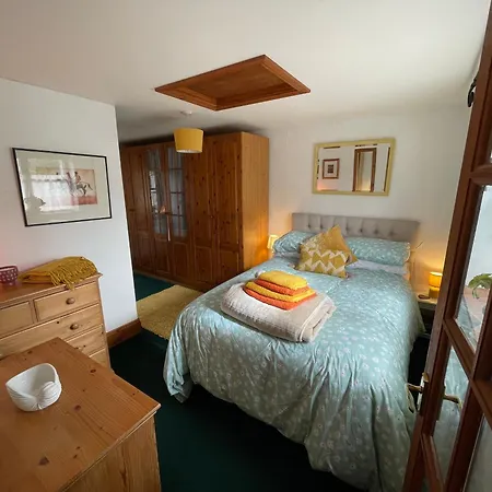 2 Bryher Barn Penzance